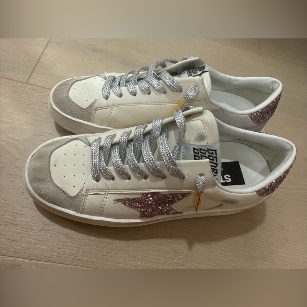 Golden Goose Stardan with sparkle laces. Worn indoors once. Size 6